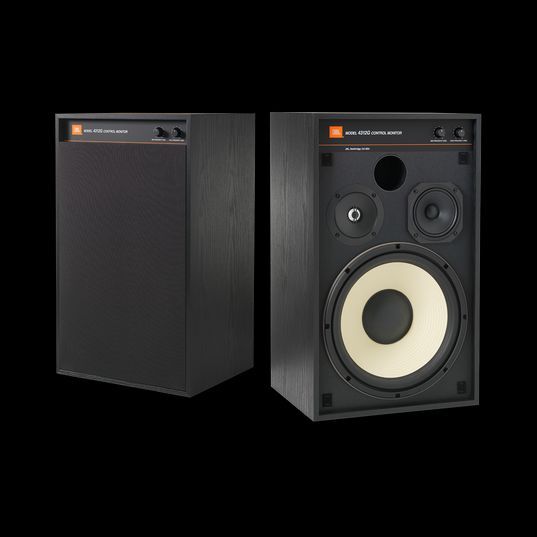 JBL 4312G<br />
希望小売価格ペア352,000円(税込）<br />
磨かれ進化を続ける、<br />
音楽再生のピュアリズム。<br />
JBLコントロールモニター<br />
藤沢店、相模原店、横浜店で<br />
展示中、試聴できます。