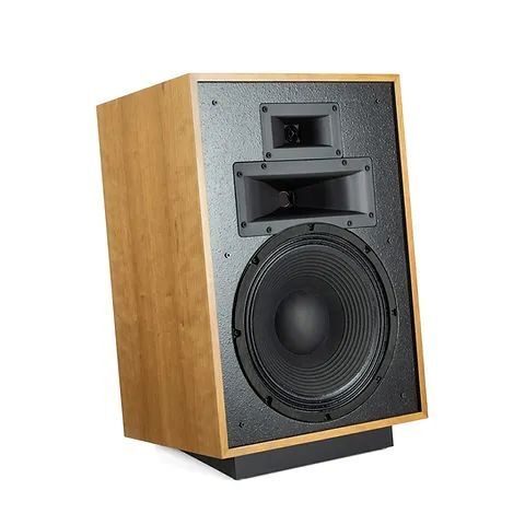 HERESY IV<br />
PREMIUM LOUDSPEAKER<br />
希望小売価格1台319,000円(税込)<br />
1957 年に発売された、ミッドレンジとトレブルの再生にホーンローデッドコンプレッションドライバーを使用し、低周波数には直接放射する12インチのウーファーを使用したコンパクトでパワフルな3 ウェイ設計のスピーカー。そのサイズからは信じられないパワーと明瞭さのために、多くのオーディオファイルが最高のロックンロール向けのスピーカーに挙げています。